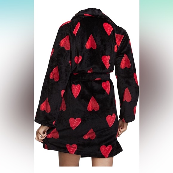 Victoria’s Secret brand plush heart robe size medium/large. - Picture 3 of 4